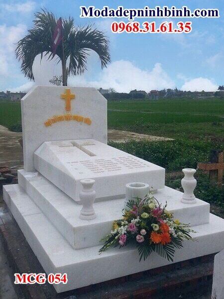 Mộ-đá-người-theo-đạo-công-giáo-054 Mộ đá trắng công giáo tam cấp đẹp thiên chúa MCG 054