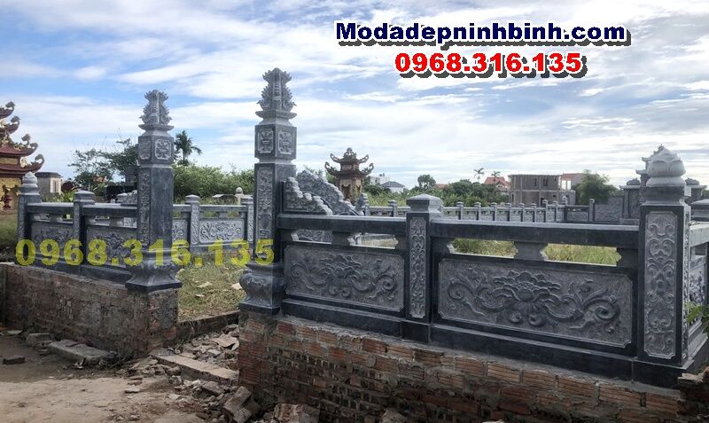 khuon-vien-cong-da-khu-lang-mo-diem-diem-thai-thuy-thai-binh Cổng khu lăng có chiều cao 2m phù hợp với diện tích chung