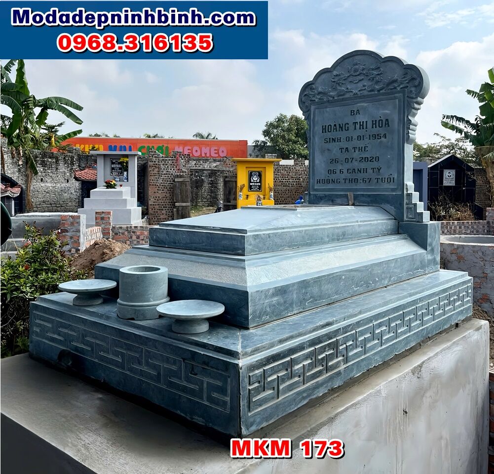mo-da-don-gian-dep-xanh-reu-mkm-173 Mộ đá đơn giản đẹp xanh rêu MKM 173